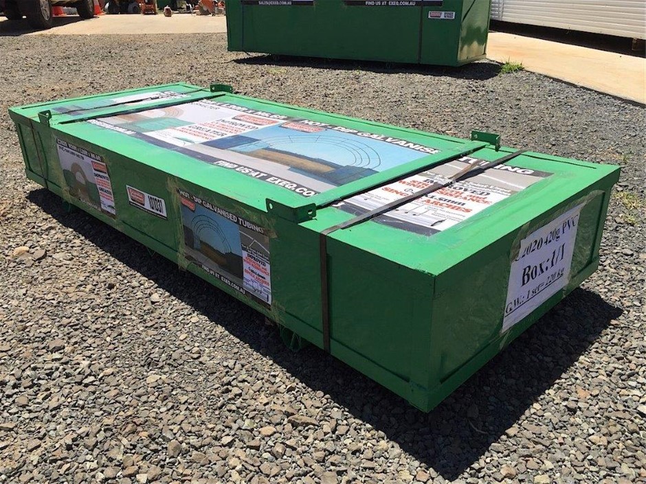 UFLEX Snapback Cap, Grey. NB: faint discoloured staining on bottom of visor