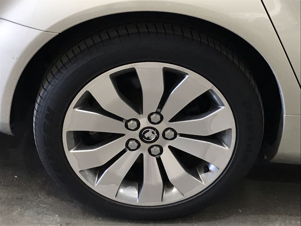 PUMA ESS Elevated Waffle Tee, Size L, Black (01), 211809.