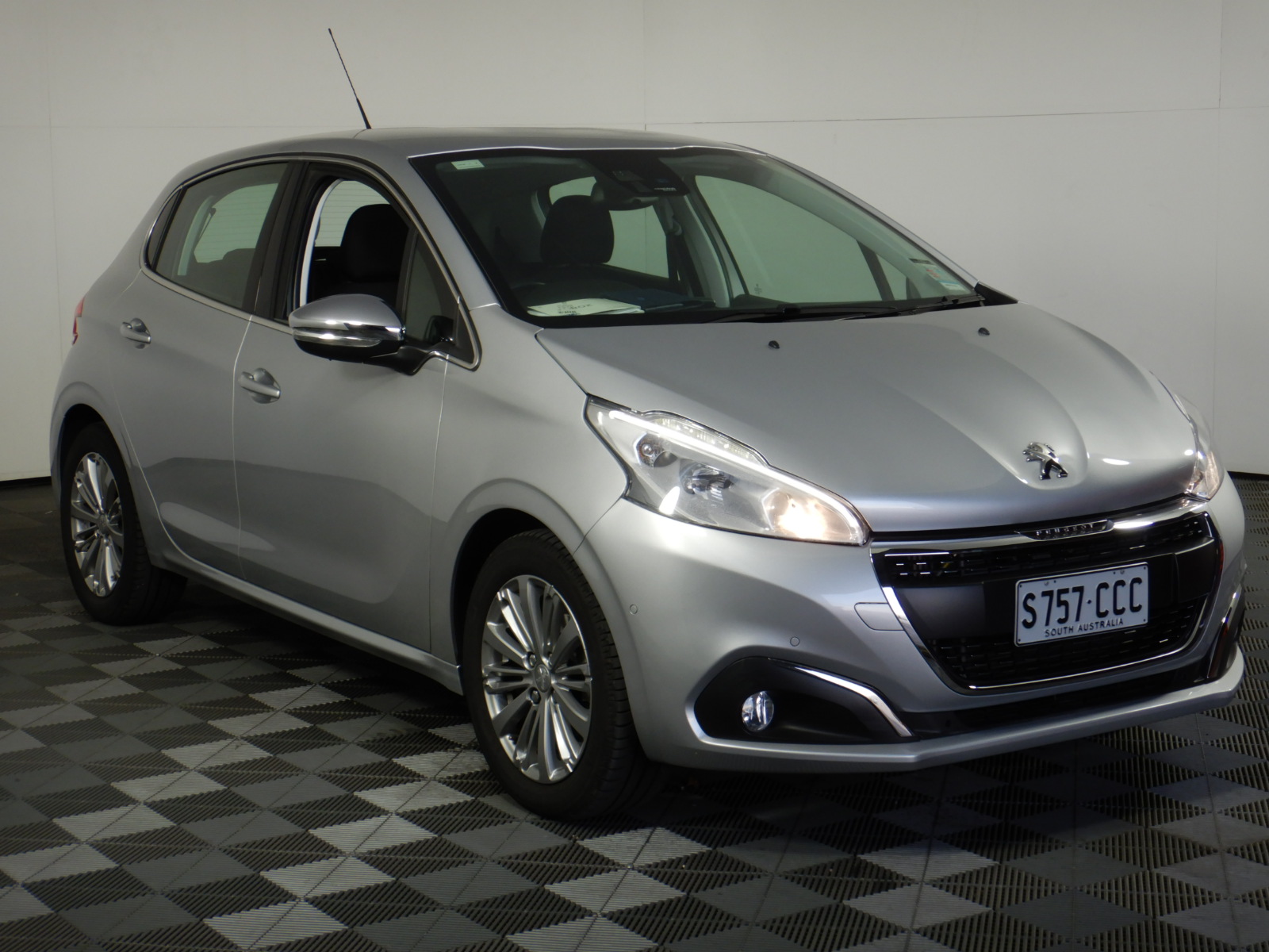 Byrne Estate Gown Shiraz Cabernet 2021 (12x 750mL) SA