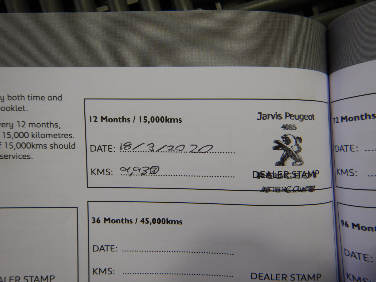 Duchesse De Paris Brut Blanc De Blancs NV (6x 750mL), France.