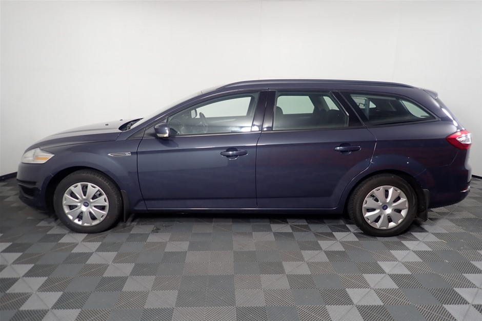 Byrne Estate Gown Shiraz Cabernet 2021 (12x 750mL) SA