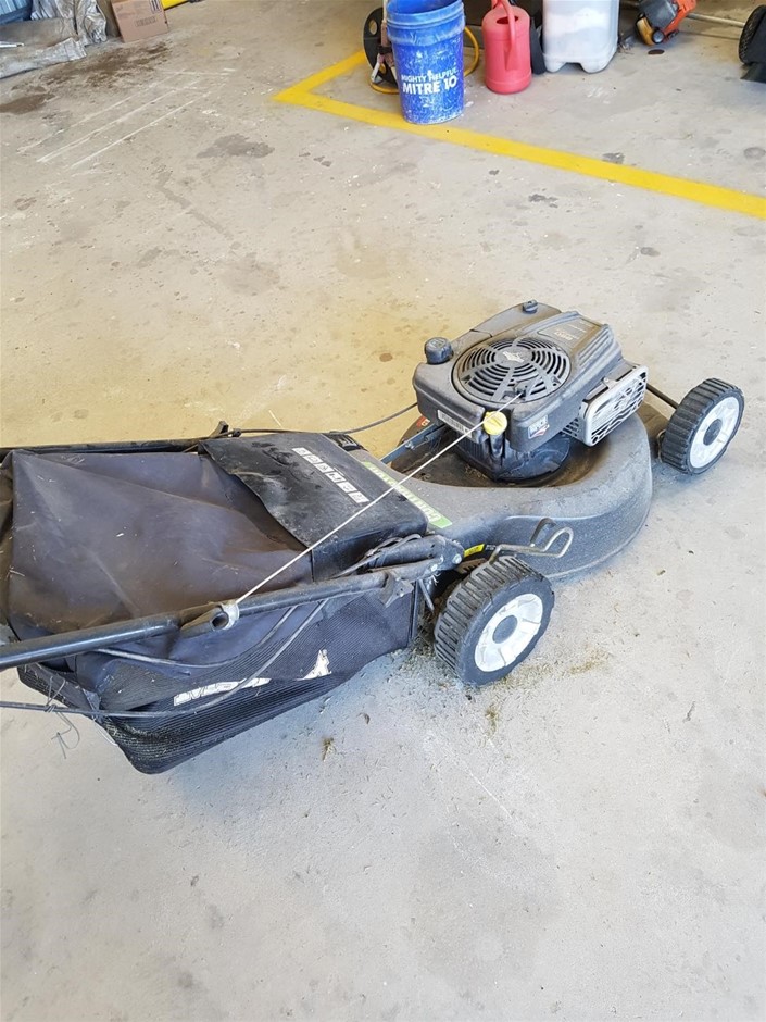 Lake Road Estate Series Sauvignon Blanc 2024 (12x 750mL) NZ