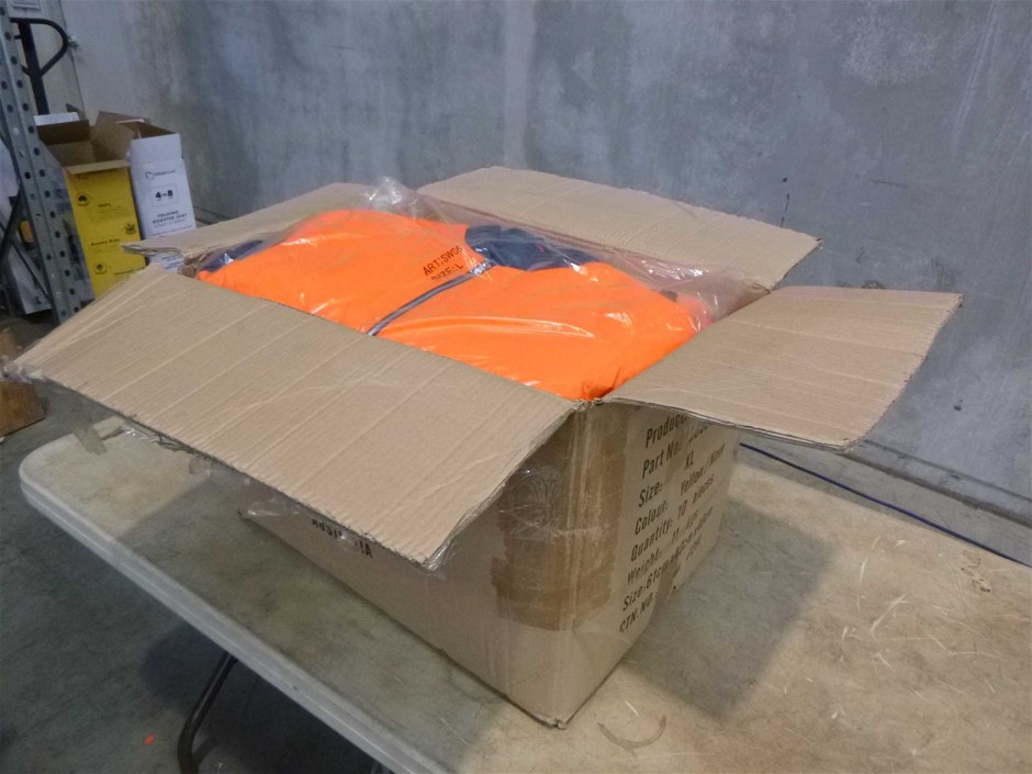 18K Gold-Filled Cuban Bracelet with Simulated Diamond Clasp, 8MM -  19cm