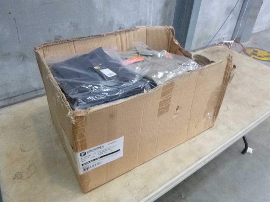 POKEMON TCG Scarlet & Violet 10.5 Unova Poster Box NB: card packs have been