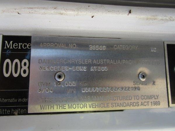 Upside Down Prosecco NV (6x 750mL).