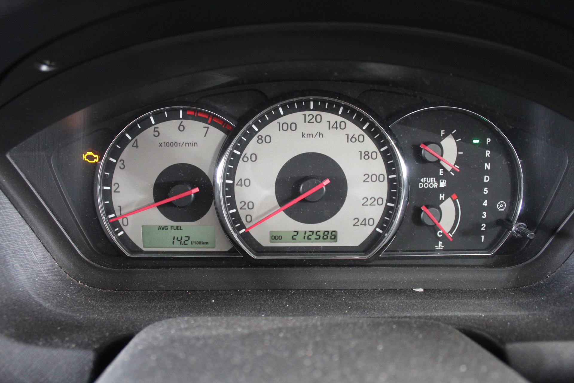 FILA Unisex Adult's Erba Football Boot, Size 11.5 US Women/10 US Men, White