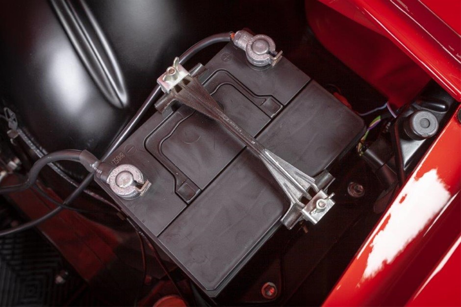 Jacqueline Blanc De Blancs Brut NV (6x 750mL), France.