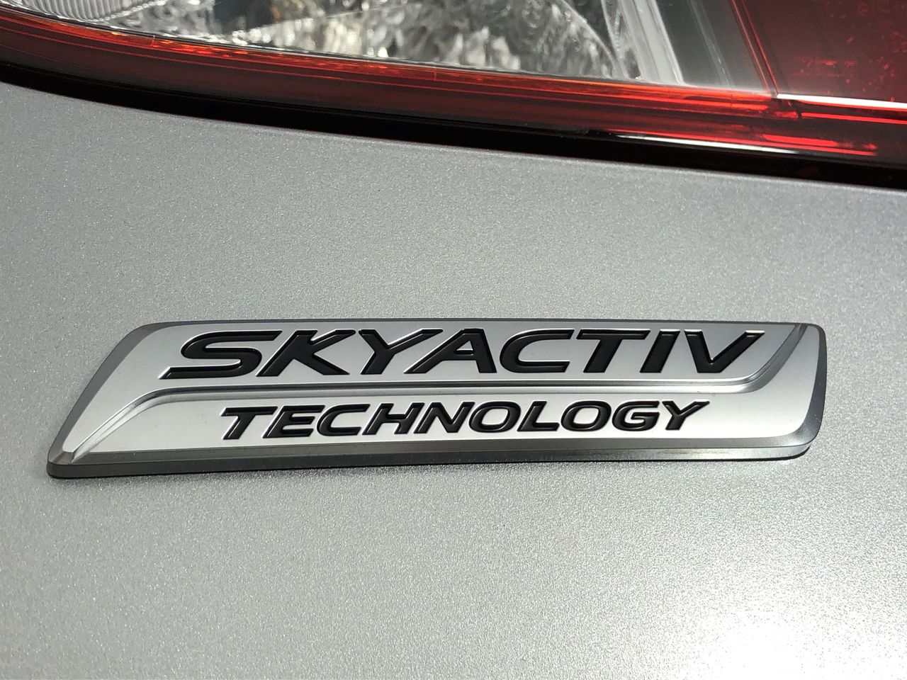 Wolf Blass Yellow Label Sauvignon Blanc  (6x 750mL).Current Vintage Release