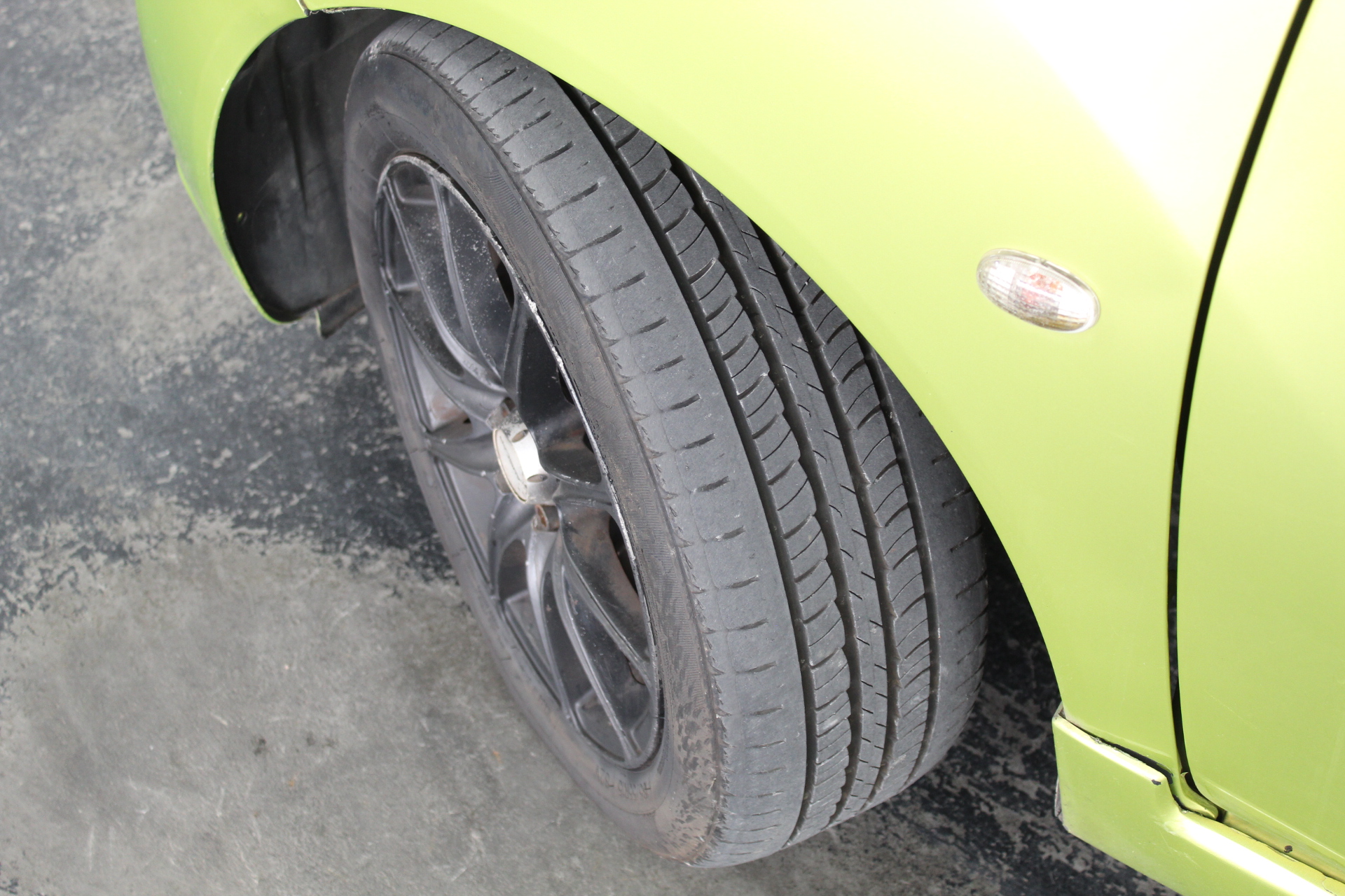 <p>Hitachi And A FlexVit F16 3 Phase Drop Saws </p>