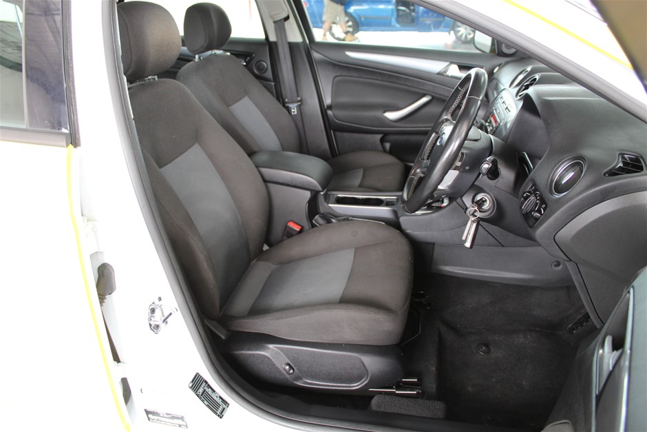 Children of the Revolution Chardonnay Bagnum NV (3x 3L) SA