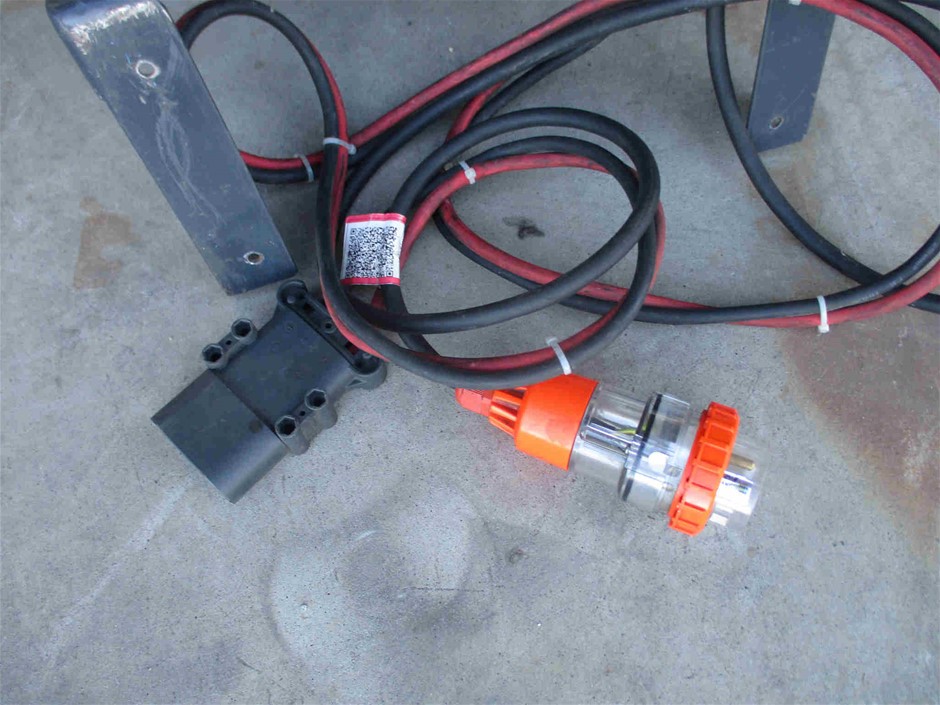 <p>2014 Buckland LK Camper Trailer</p>