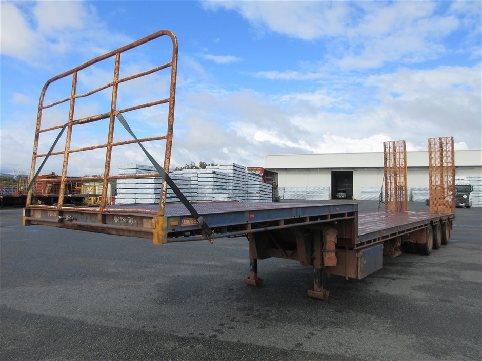 6mm Light Green Flower Jade Gemstones Crystal Beaded Bracelet