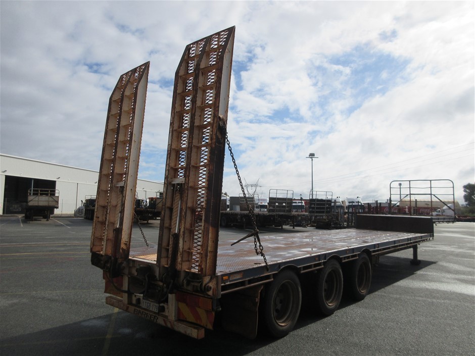 Labradorite Gemstones & Swarovski® Crystal Earrings