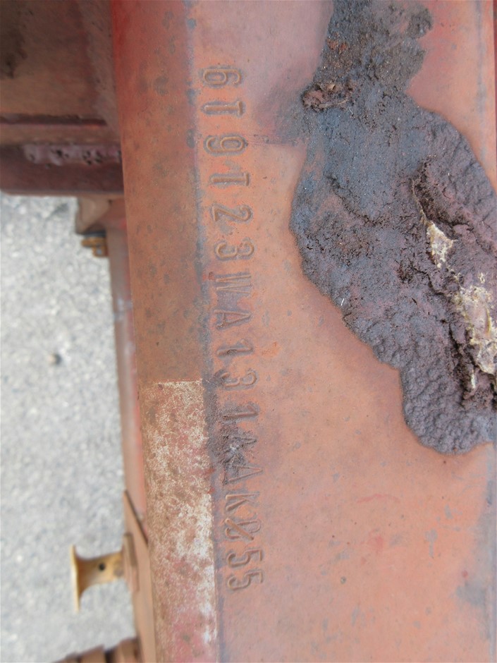 <p>2015 Hino 300 series 4 x 2 Tray Body Truck</p>