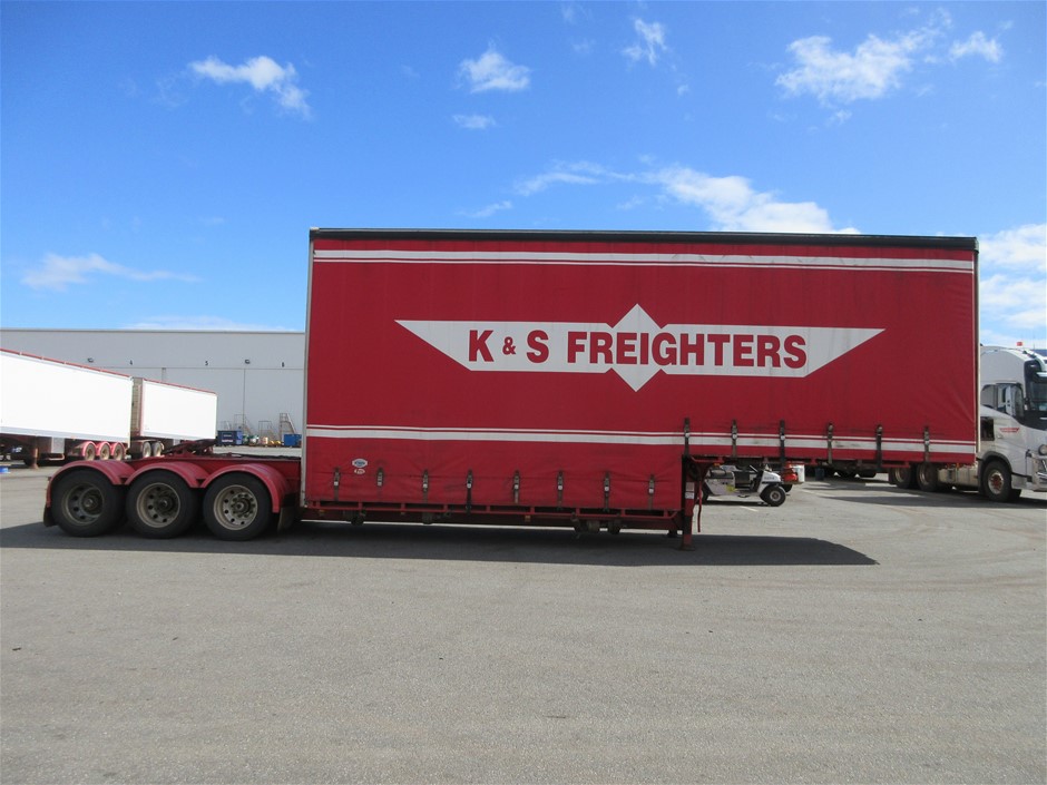 Rash Vest and Racer Made With Water Reactive Fabric - Size: 6