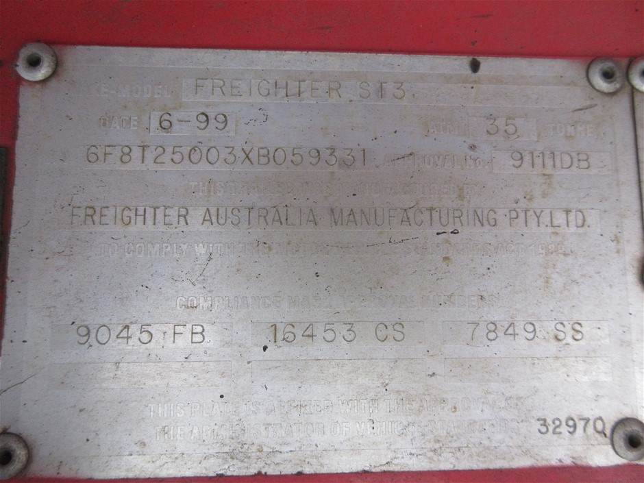 Rash Vest and Racer Made With Water Reactive Fabric - Size: 6