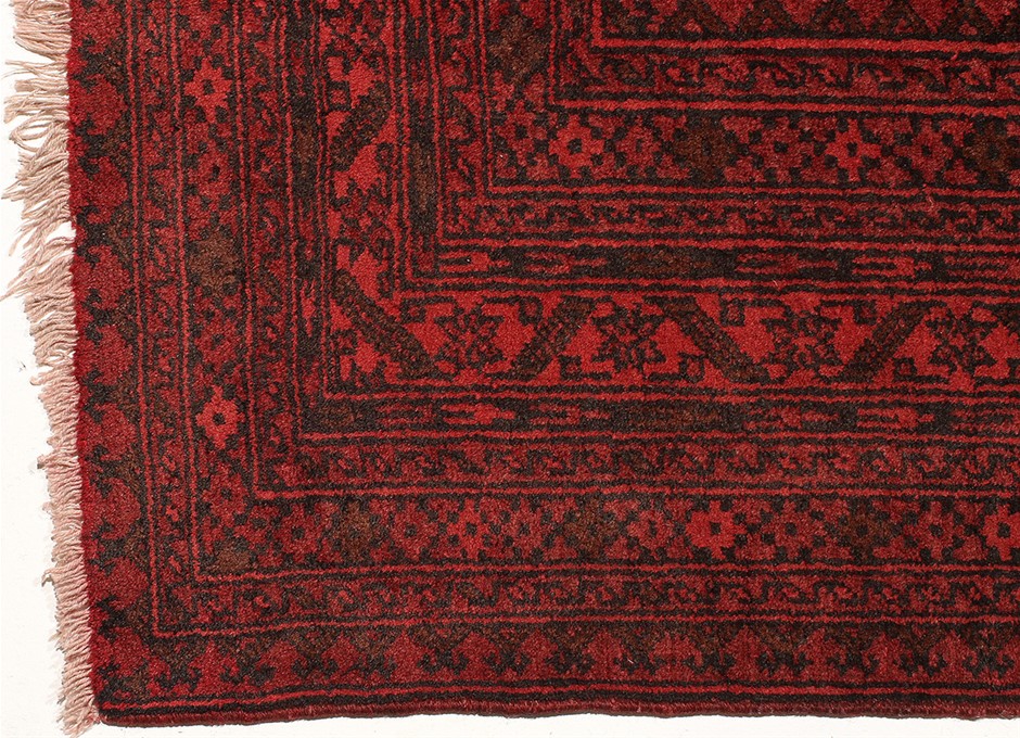 Classic Rhodium Plated Filigree Heart Locket