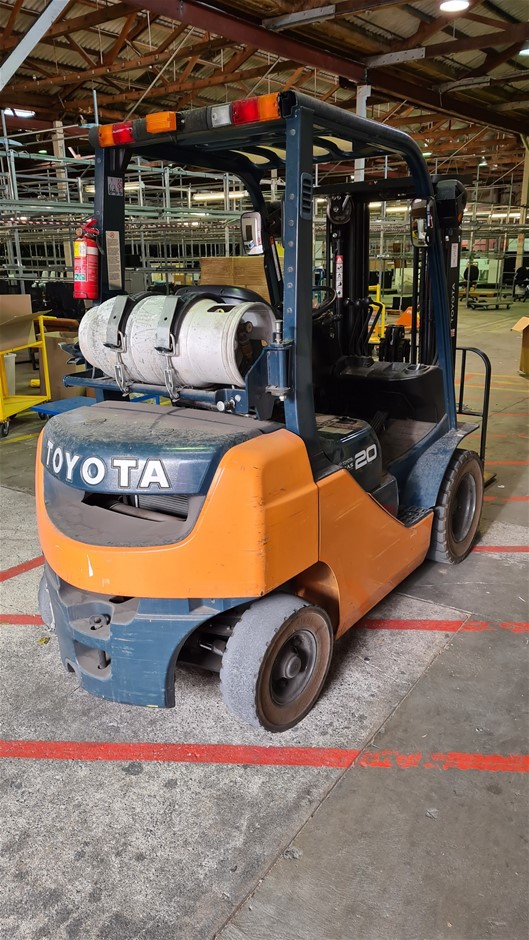 Designer Simulated Diamond Triple Ball Bracelet with Multi Cream Bands