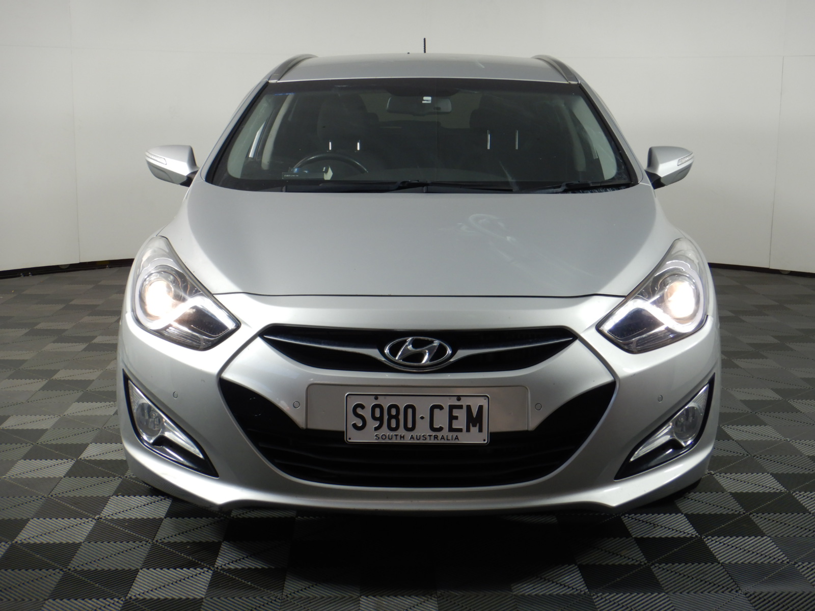 20 x Pairs of Stud & Hoop Earrings in Silver