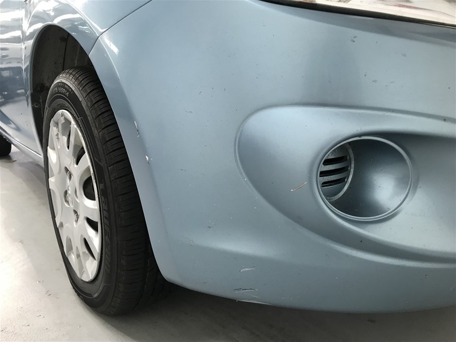 BUNDLE of 2 items: SABCO Premium Cobweb Broom + BISSELL CrossWave Wood Floo