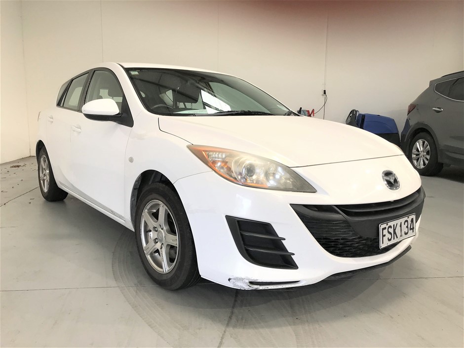 BUNDLE of 2 items: ULTIMATE GUARD Battle-Tiles 1 Feet Deep Space (30 x 30 c