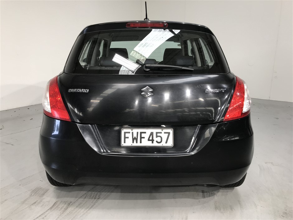 Jules Roy Chardonnay 2023 (6x 750mL), France.