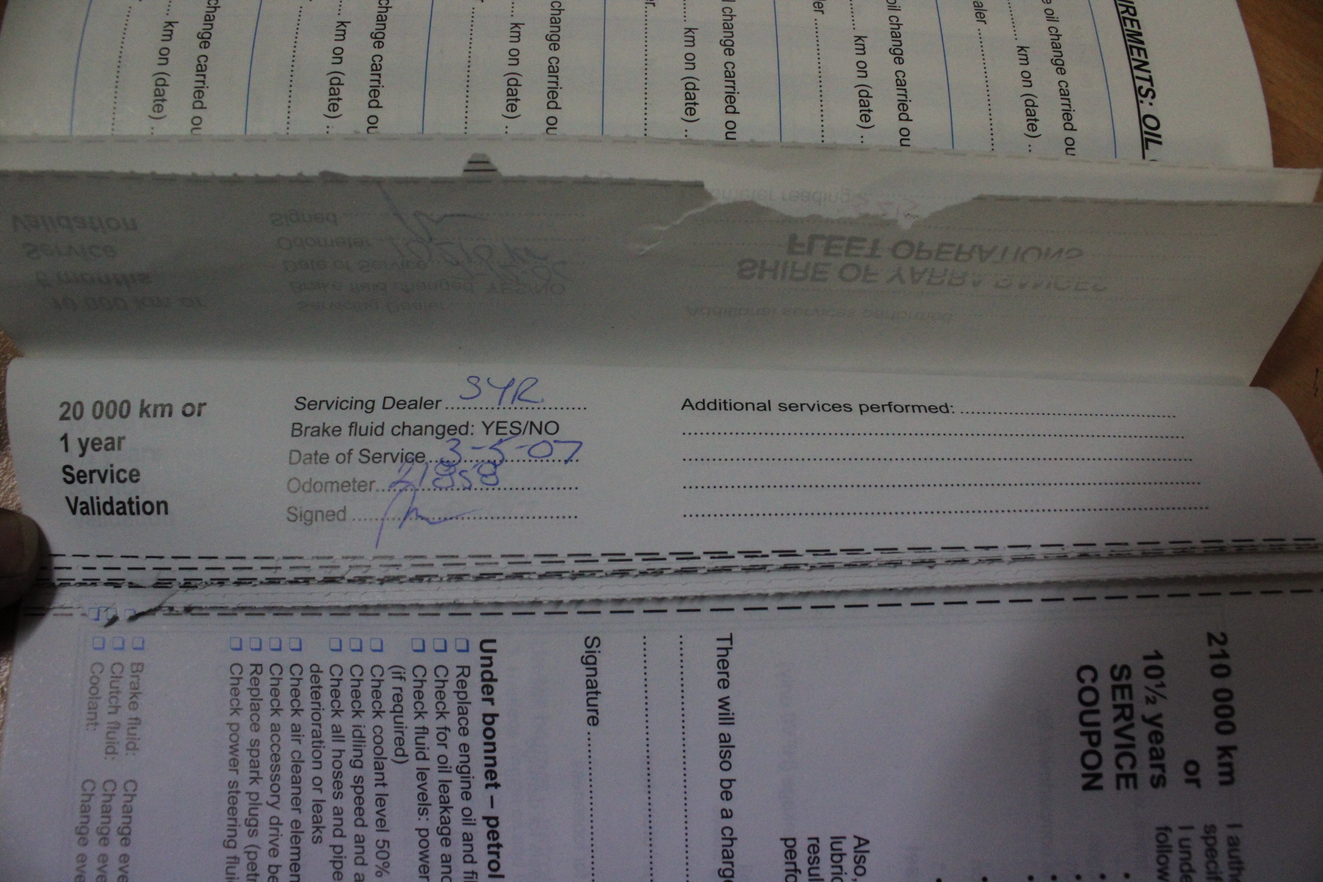 Vial full of Gold Leaf/Flake