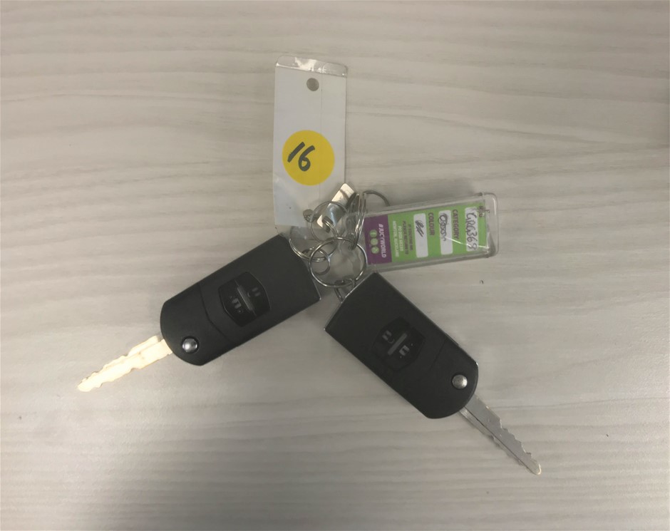 Vintage Enameled Easter Egg Diamante Jewelry Organizer Trinket Box Décor