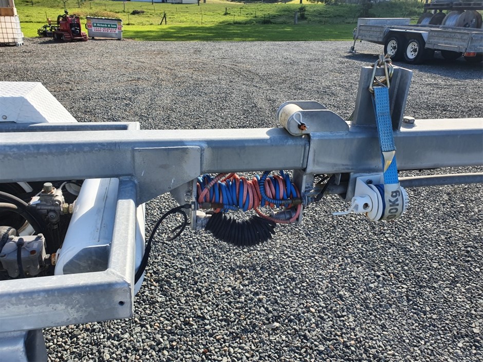 One Kilo of Australia KGV/King George VI/Queen Elizabeth Mix Date