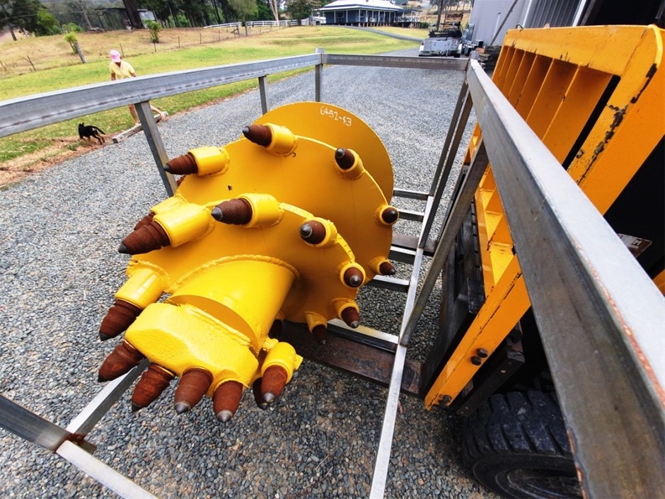 FORD FALCON GT 351 Certified 1/10th Oz (Approx) 999 Silver Bullion Coin