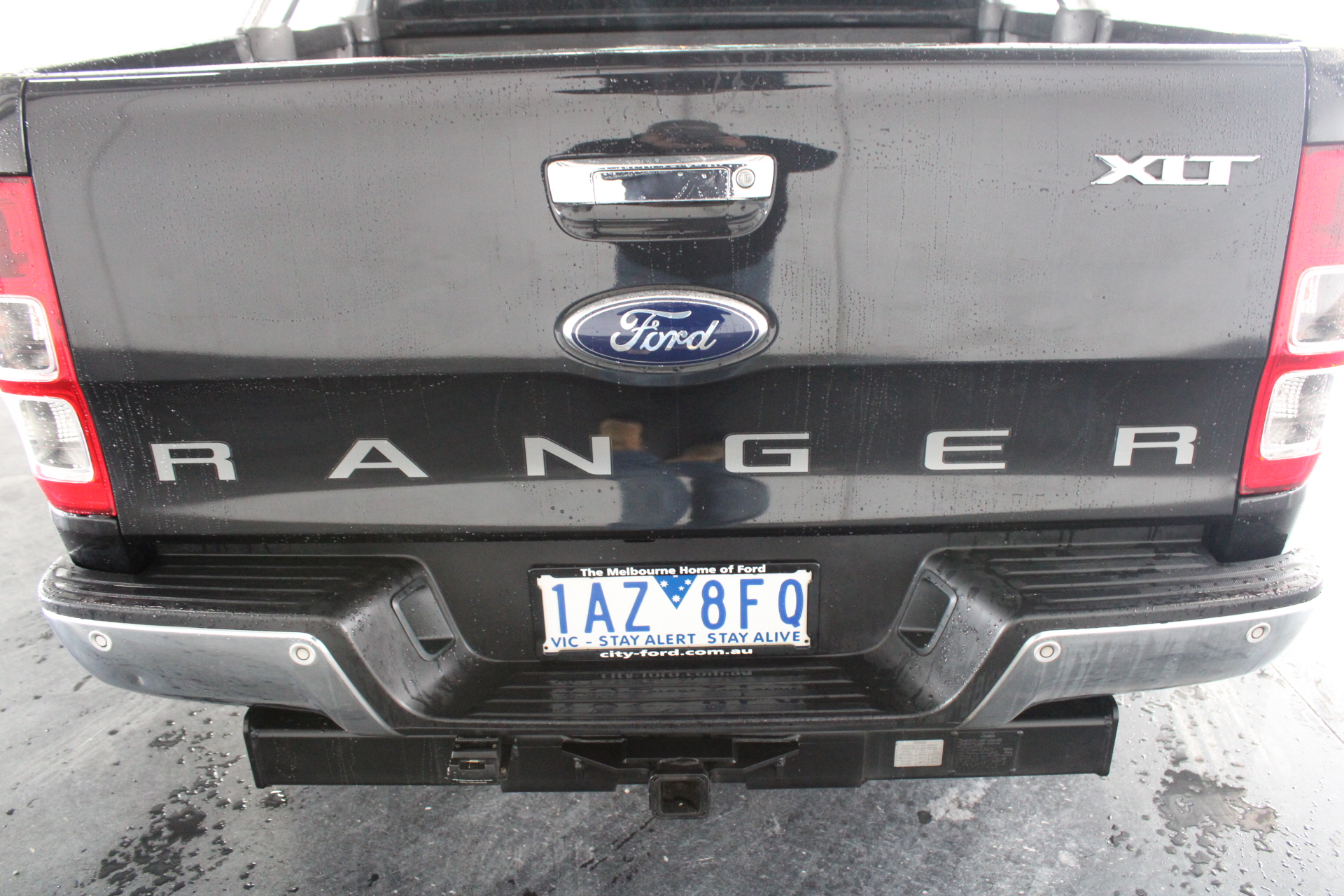 Vial full of Gold Leaf/Flake