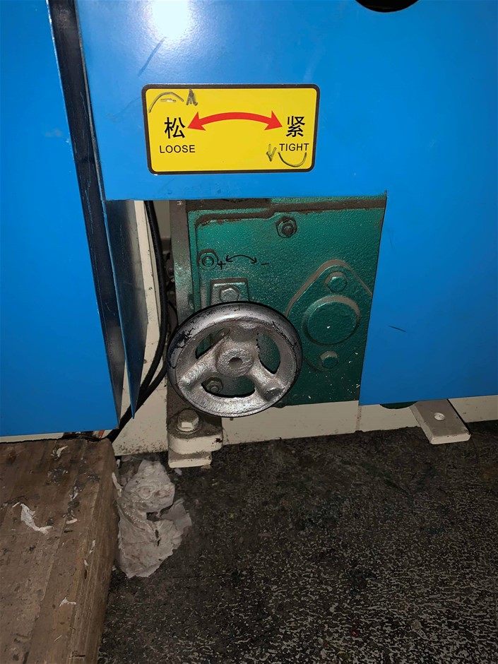 61.12 carat pear shaped blue topaz retail val: 1,210