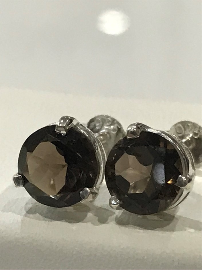 Wolf Blass Yellow Label Chardonnay (6x 750mL). SA