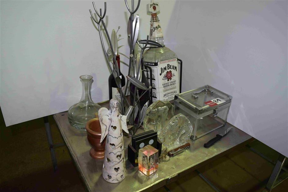 Lindeman's Gentleman's Collection Cabernet Sauvignon (6x 750mL).