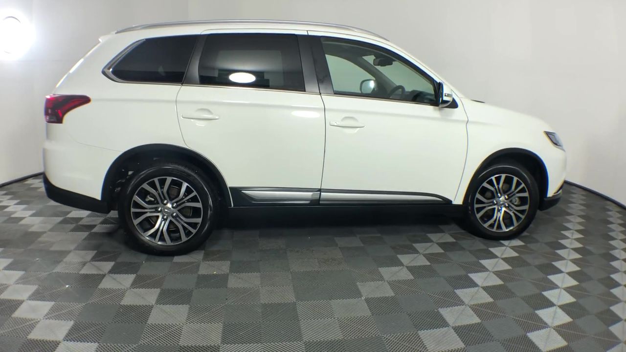 The Bowler Cleanskin Sauvignon Blanc 2023 (12x 750mL) SA