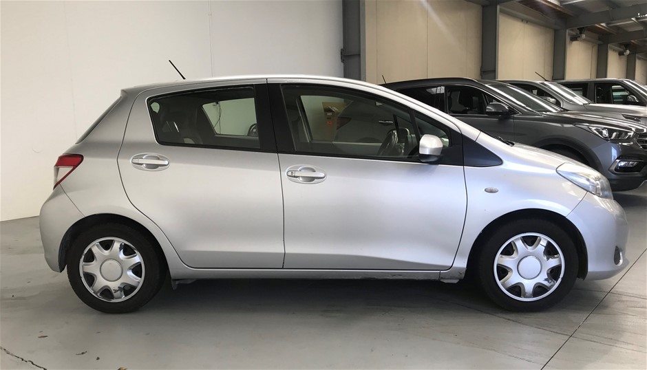 acer TravelMate P653 series Laptop i5-3320M 8GBRAM/250GB Black