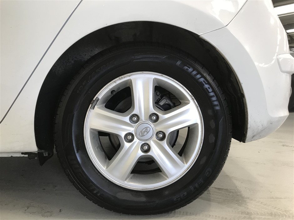 0.14 Carat round 4 diamond