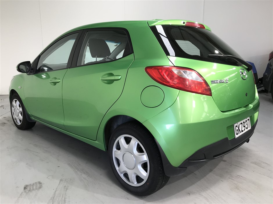 0.20 TCW yellow round various diamonds