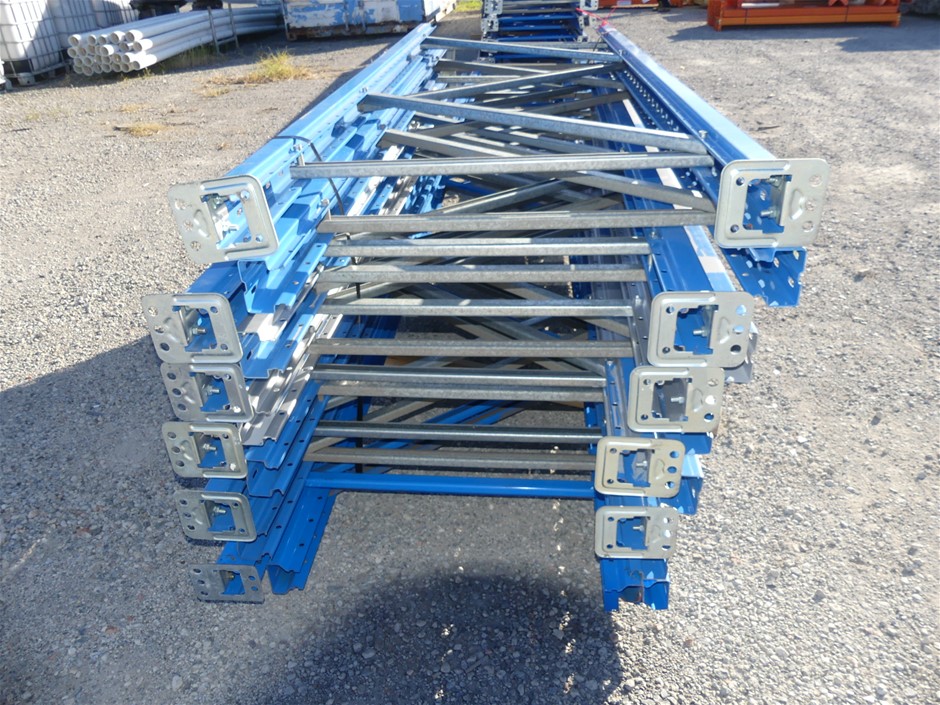 Waterproof  Watch Barrel Shaped Transparent Quartz Watch Popular