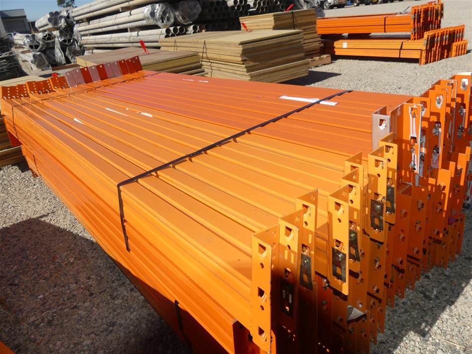 New Waterproof Men'S Watch Barrel Shaped Transparent Quartz Watch Popular