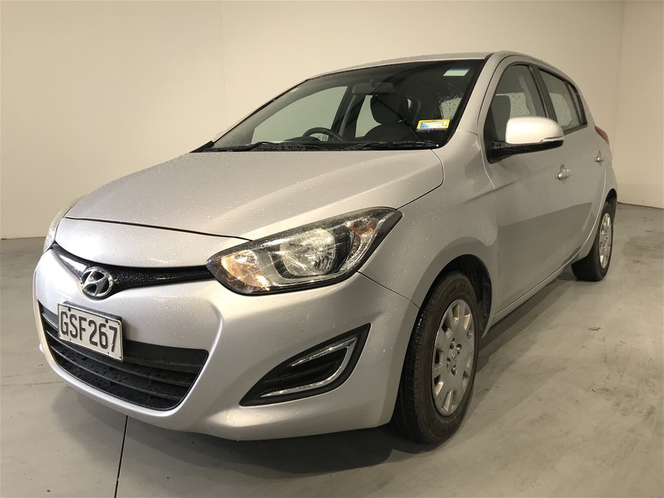 1966 Australia silver 50 cents in box UNC x 2 & 1 Gram Germania Silver bar