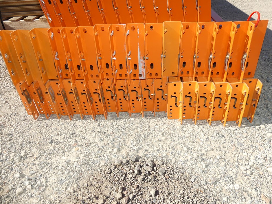 BOSE QuietComfort® SC Headphones Black.  Buyers Note - Discount Freight Rat