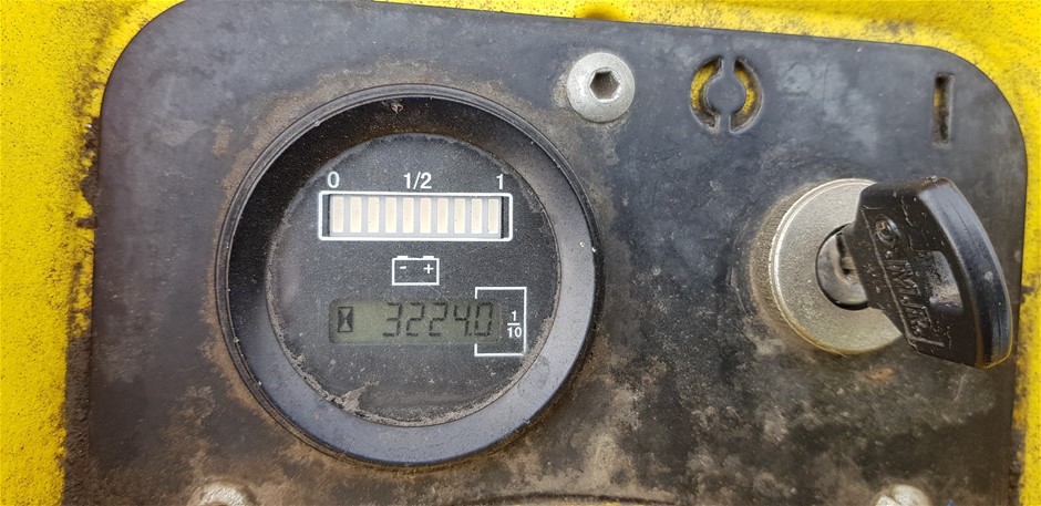 6sqft Top Grade Navy Colour NuBuck Lambskin Leather Hide