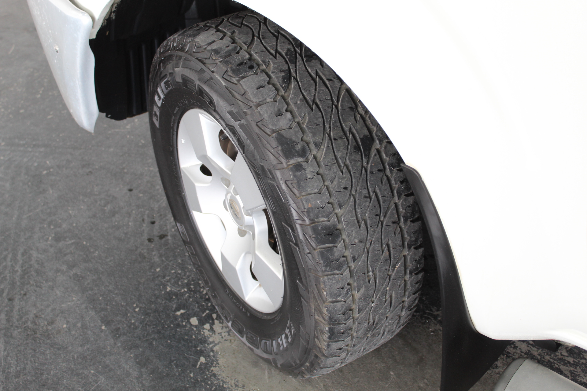 2012- 1 Ounce "Year Of The Dragon" Coin Finished in 999 Silver in Capsule