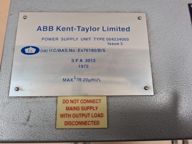 Wolf Blass Red Label Chardonnay Pinot Noir NV (6x 750mL).