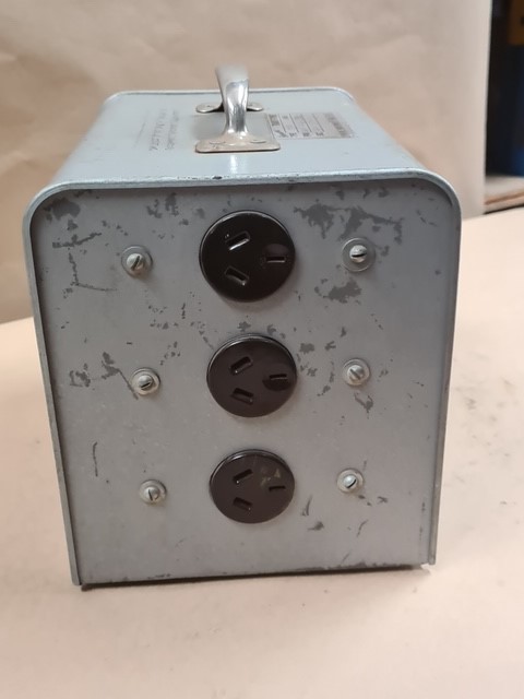 Wolf Blass Yellow Label Cabernet Sauvignon 2021 (6x 750mL).