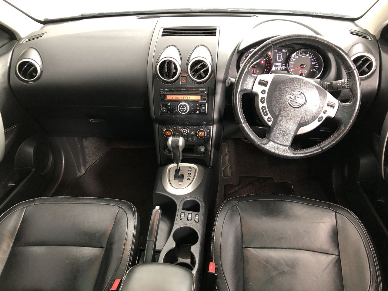 Wolf Blass Red Label Cabernet Merlot (6x 750mL).