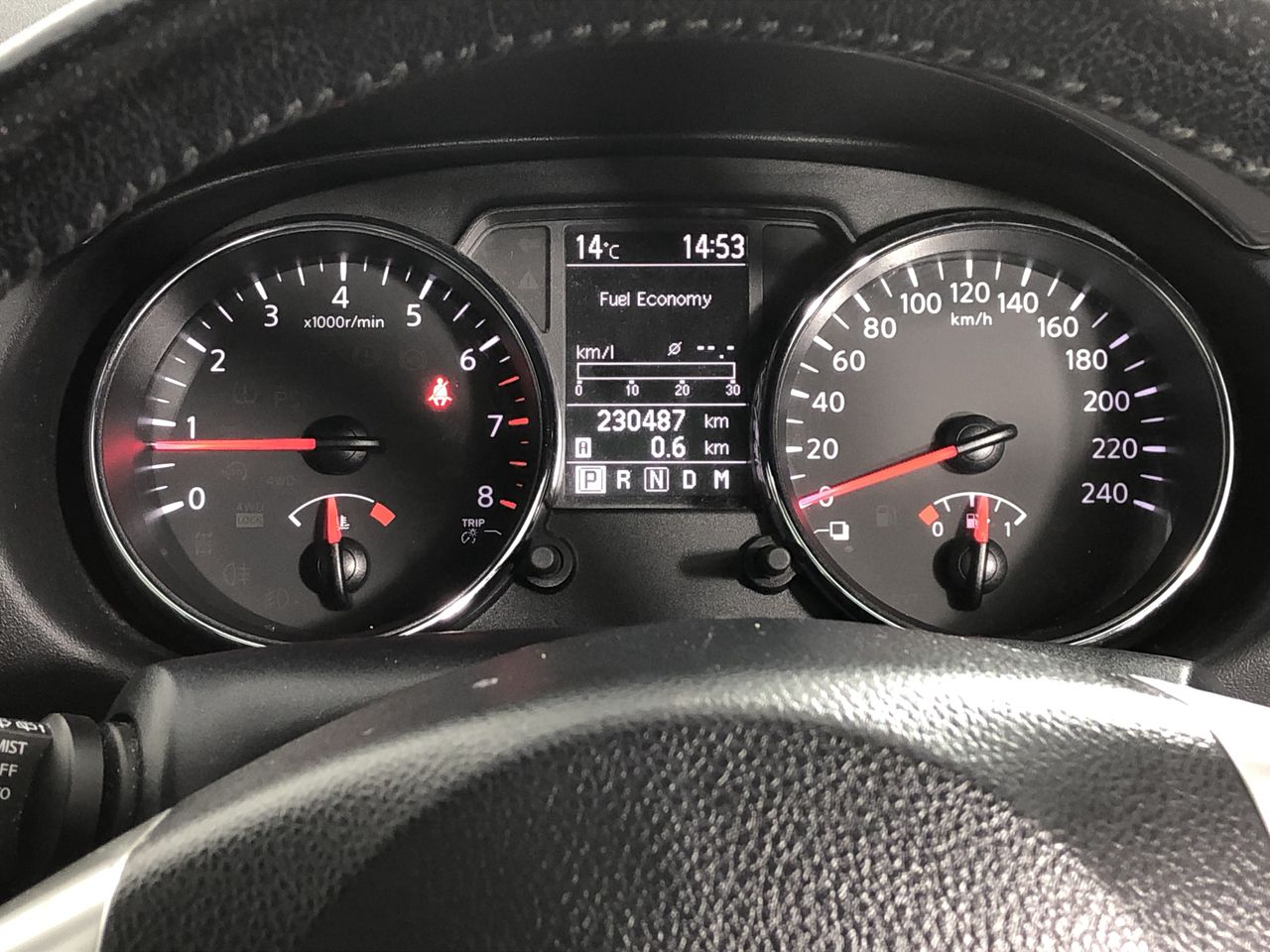 Wolf Blass Red Label Cabernet Sauvignon (6x 750mL).