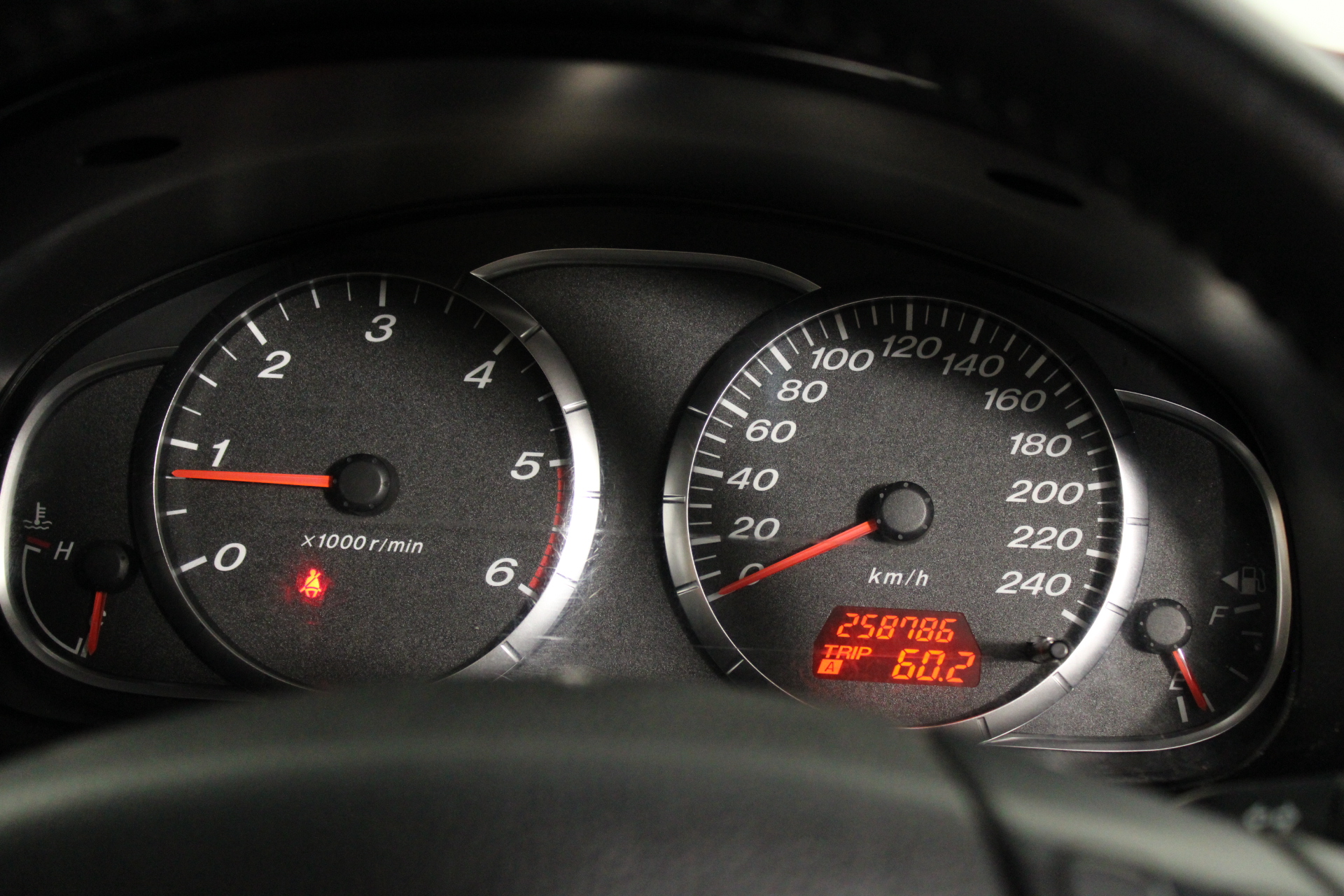 Little Giant Pinot Noir (6x 750mL).