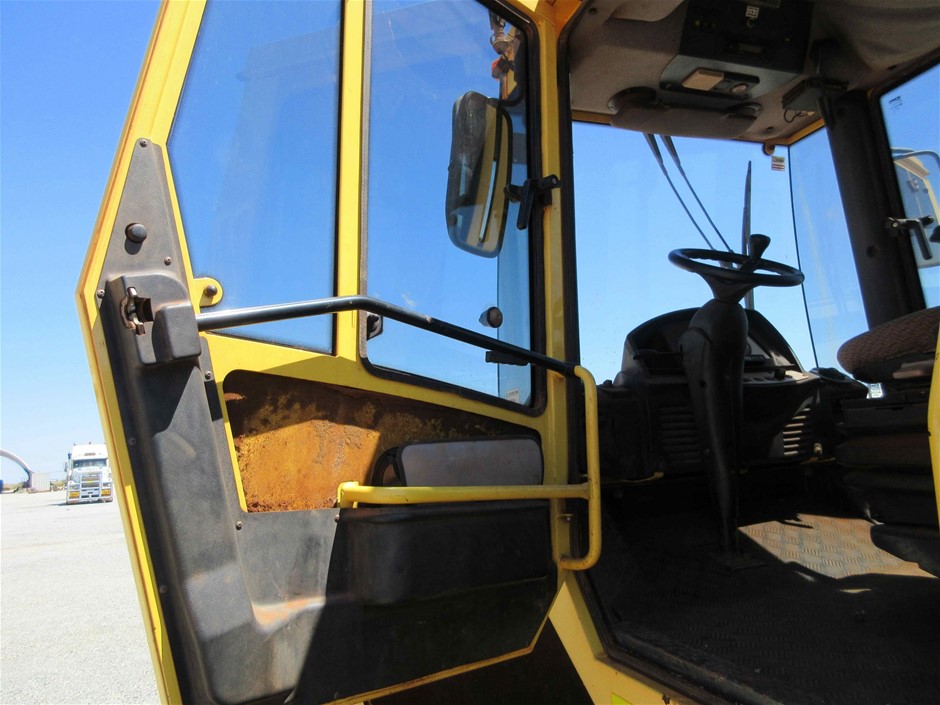 Fresh Water Pearl Dainty Stud 999 Sterling Silver Earrings